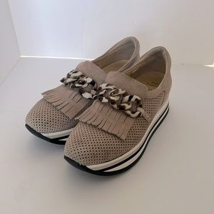 Softwave Cadie Sahara Slip Ons Platform Sneakers